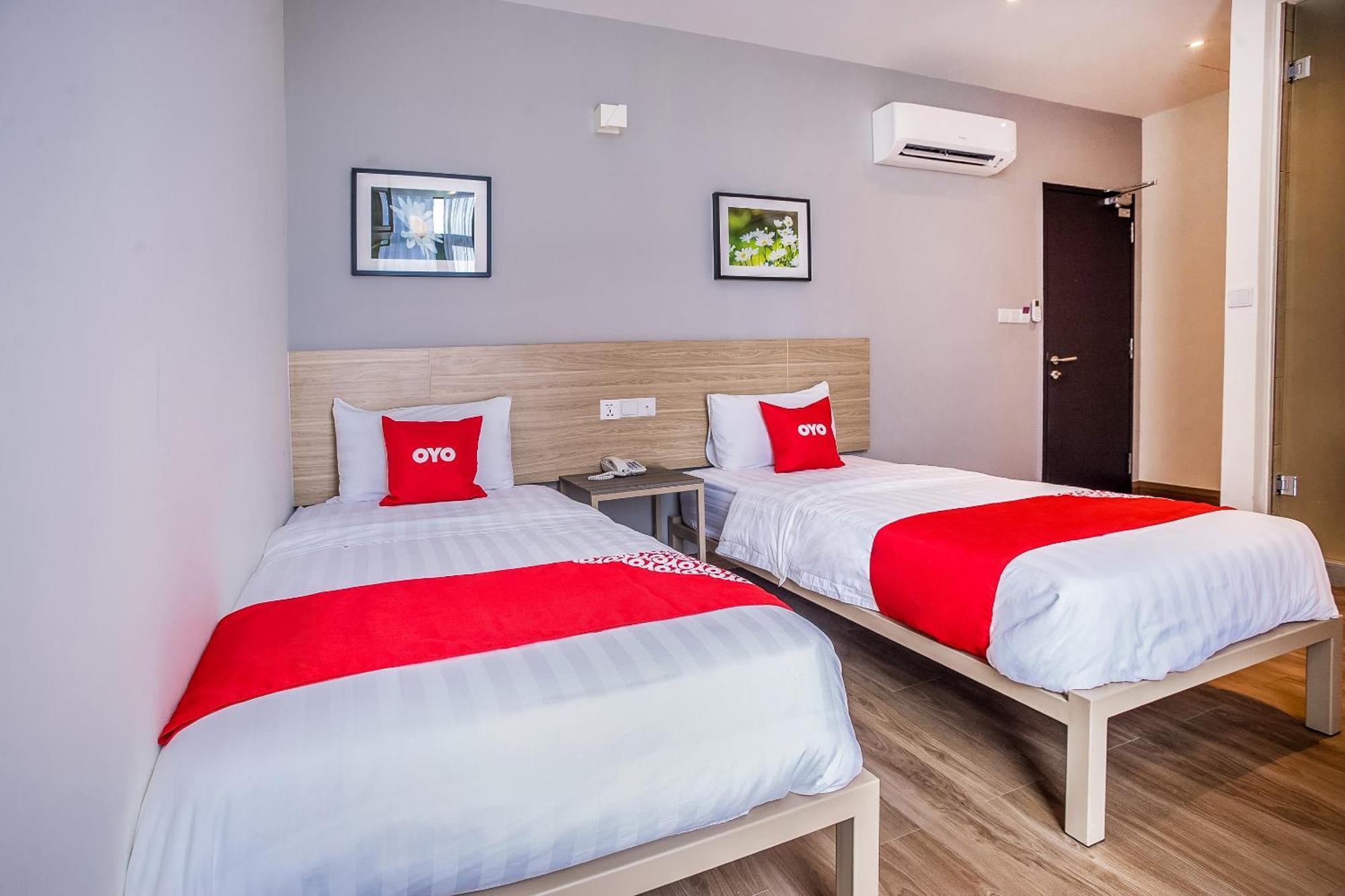 Standard Twin Room